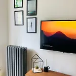 Right Place****cozy And Completely New * Split